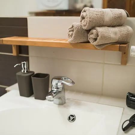 Apartament Agri *